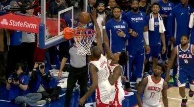 旺财28官网-阿杜8失误，裁判帮火箭都赢不了