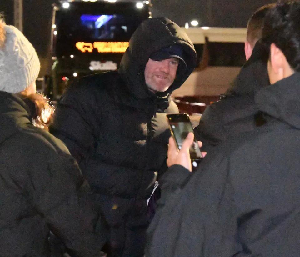 旺财28APP-鲁尼和妻子现身老特拉福德，观看凯完成英格兰青年足总杯首秀